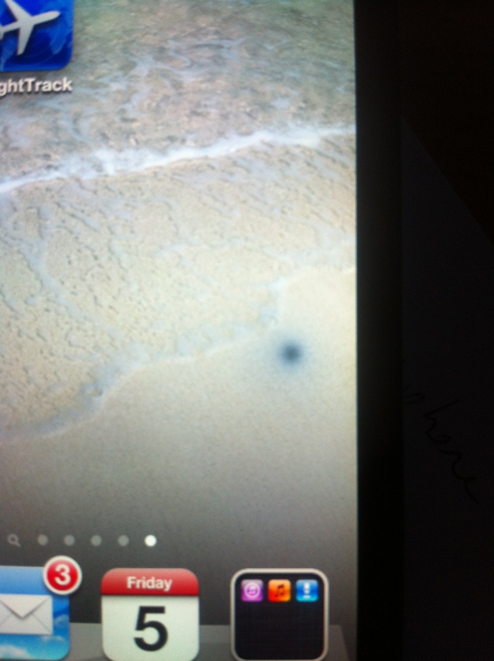 Forkert Datter ankomst My new iPhone 5 screen has a blue spot/blotch :( - O2 Community