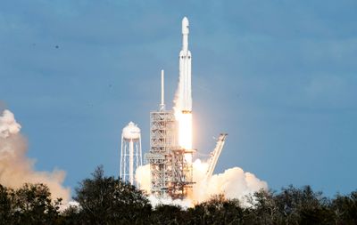 falconheavy-RTX4RJ0W.jpg