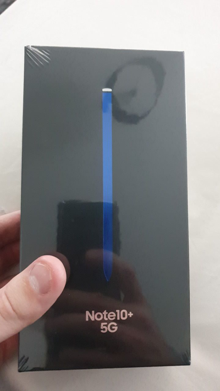 note 10 plus contract