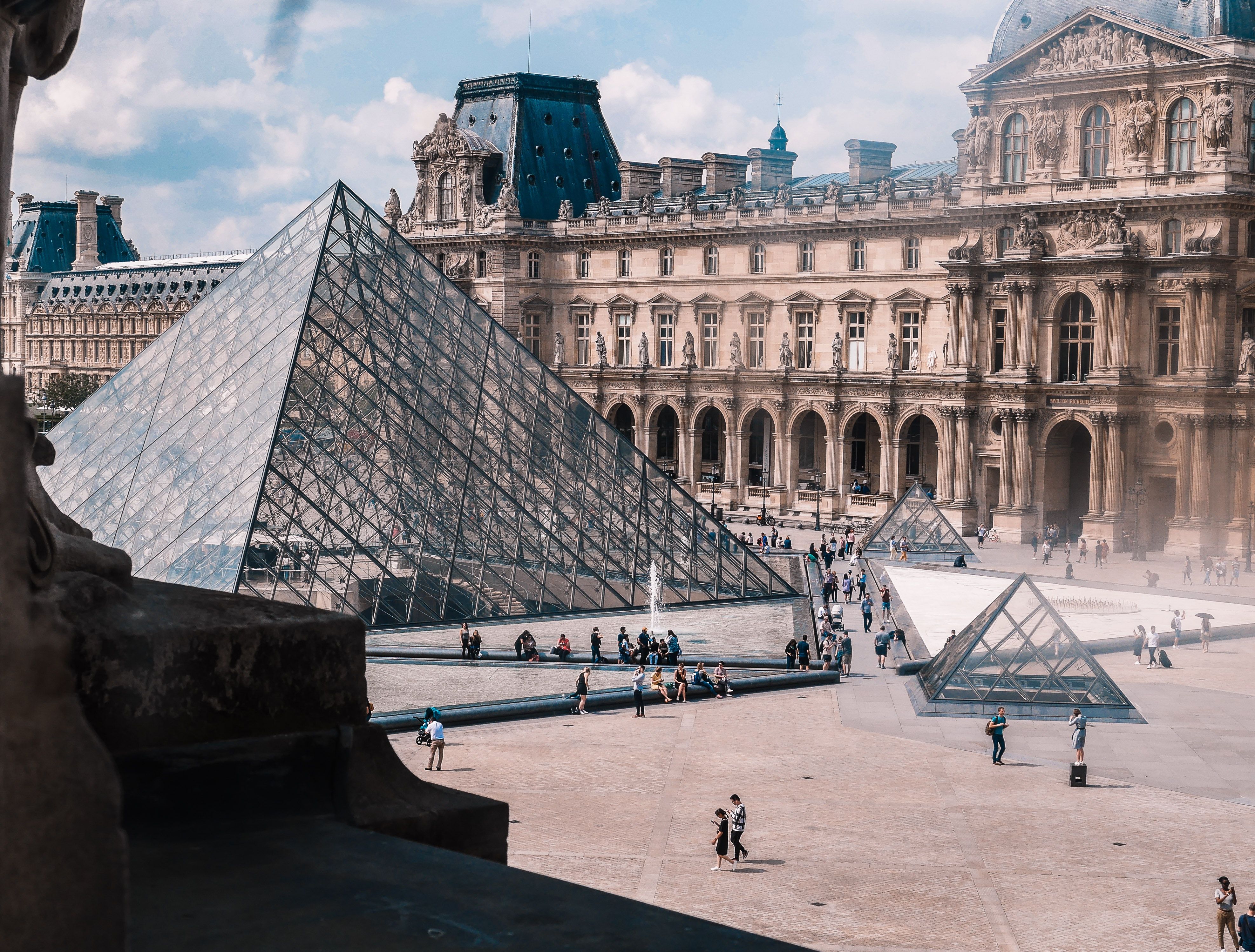 photo-of-the-louvre-museum-in-paris-france-2675266.jpg