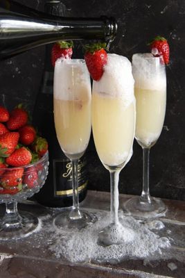 Strawberry-Champagne-Float-3-sm-600x899.jpg