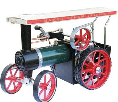 green-traction-engine-with-rubber-tyres.jpg